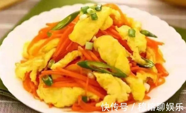 胡萝卜|胡萝卜和此物一起,每天炒一盘,能补水嫩肤,排出毒素