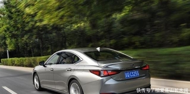 ES300h|43万喜提雷克萨斯ES300h，2个月后再开宝马5系，车主后悔了