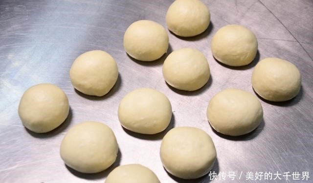 早餐的不二选择——热狗面包!