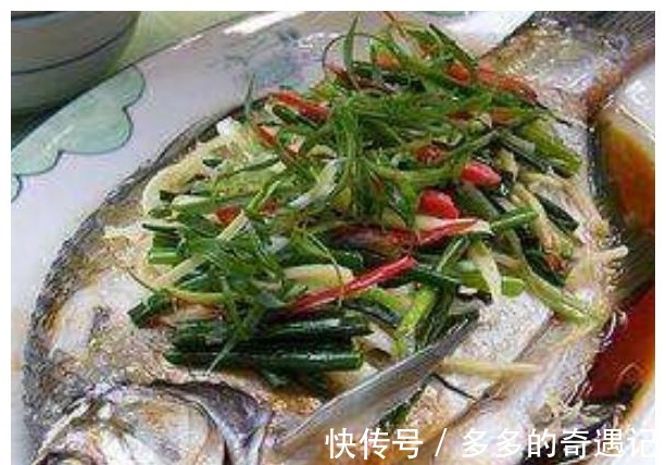 酱油|煮“清蒸鱼”时,油与酱油的顺序总弄混错一步,口感就会不同!