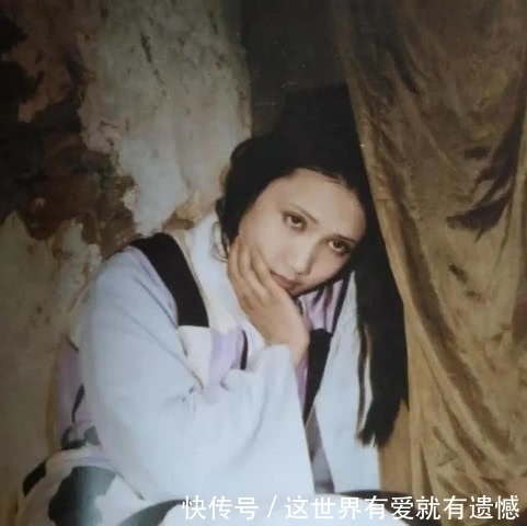 贾宝玉|刘姥姥睡了贾宝玉的床,酒屁臭气熏了整间屋子,作者为何这么写?