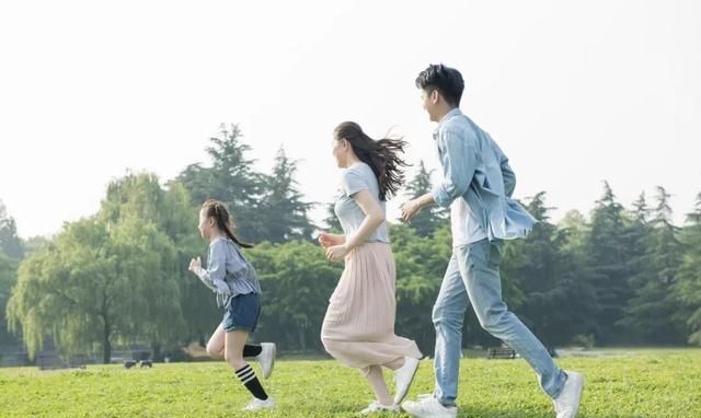 让孩子|孩子五岁前，教会这些技能比早教更有用