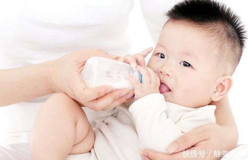 发育不良|有这些信号,说明宝宝吃饱了,妈妈别硬喂,当心伤到宝宝脾胃
