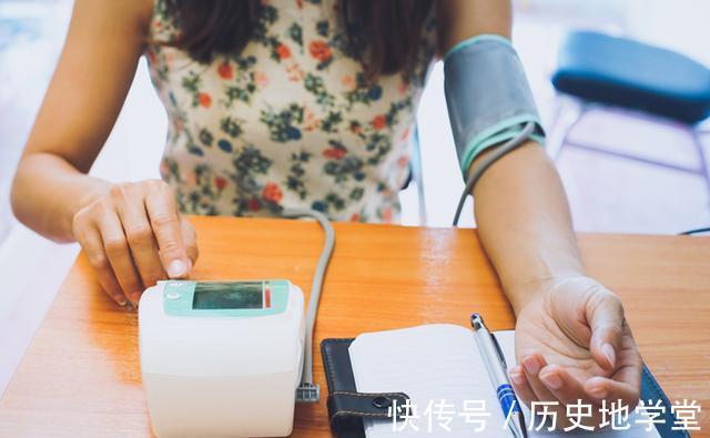 快走|中年人，测血压145／95是高血压吗，快走能恢复正常吗？医生讲清楚