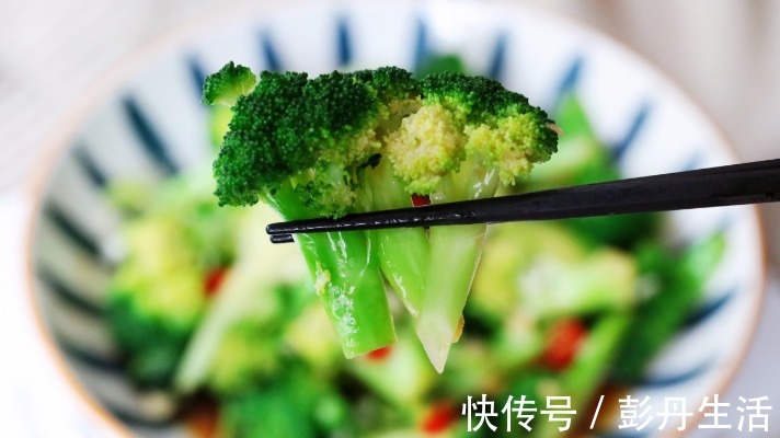 小米辣|夏天大鱼大肉易上火,这菜天天吃不腻,美白还减肥,比肉抢手多了