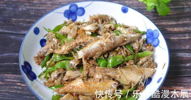从小吃到大都没吃够,没食欲的时候就炒一盘,绝对的下饭杀手