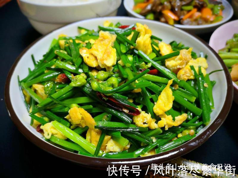 夏季|母子二人午餐,火爆朋友圈,网友节约从不缺席,精致也不会迟到