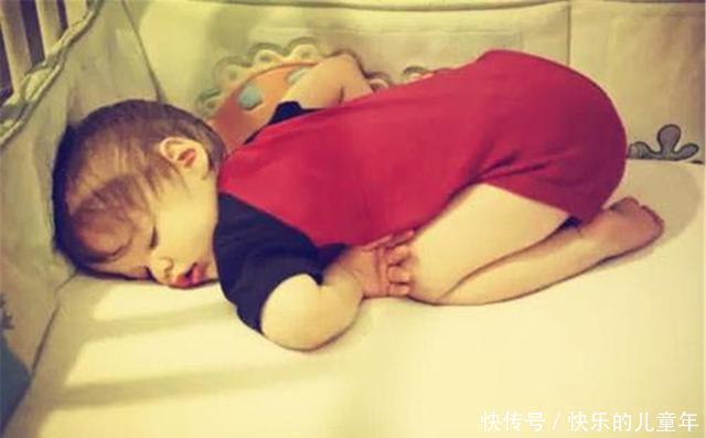 宝宝|宝宝睡姿暗示身体状况,若是这几种睡姿,父母要注意了