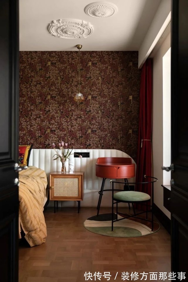 复古风|121平新房,复古风的设计,绿色的点缀,装饰出高雅格调