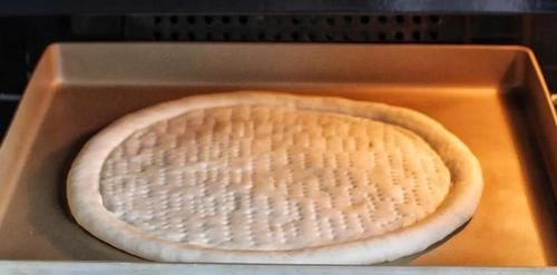 瀑布|自制美味诱人的大披萨,瀑布拉丝老过瘾了,比必胜客里的还好吃!