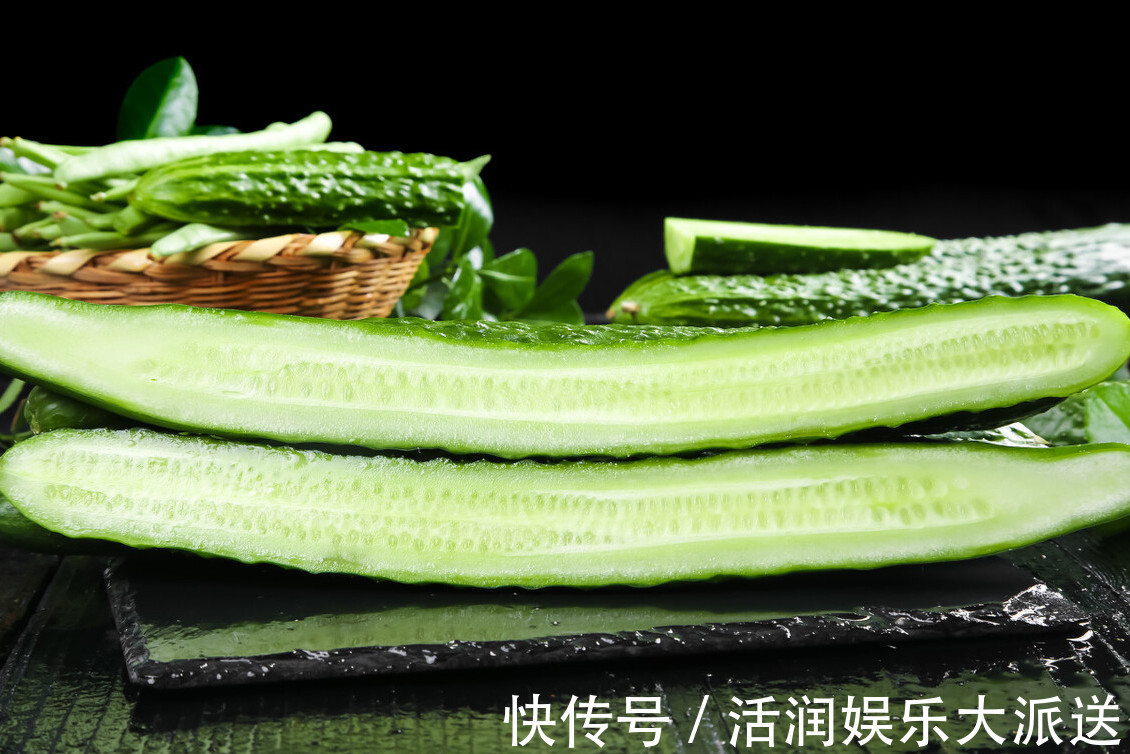 好吃|凉拌黄瓜，直接用盐腌就错了，多做1步，黄瓜更清脆，好吃又入味