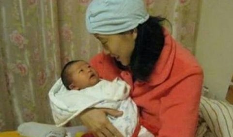 婆媳之间|为什么姥姥成了带娃主力军,并非奶奶不管不顾,而是压根没选择权