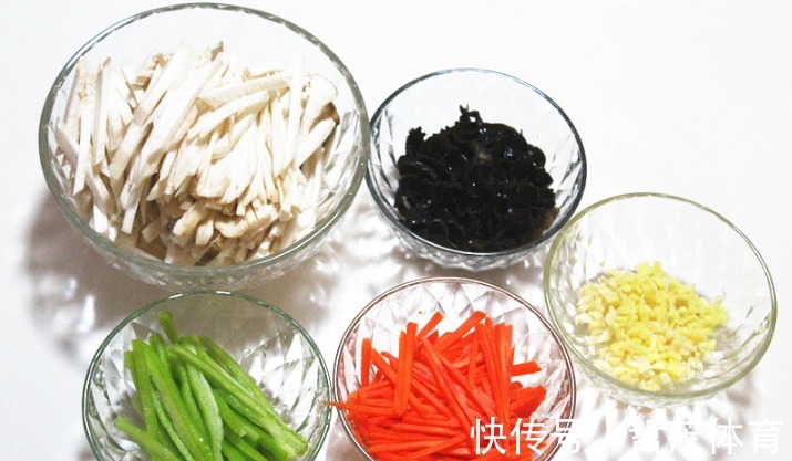 鱼香肉丝|它有“素食之王”的美誉,鲜嫩爽滑,吃着比肉香,人到中年要多吃