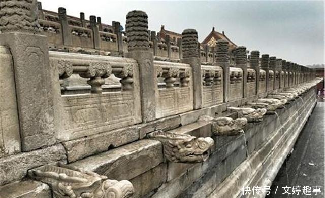 故宫600年来从不积水,内部的排水设施,正可谓“巧夺天工”
