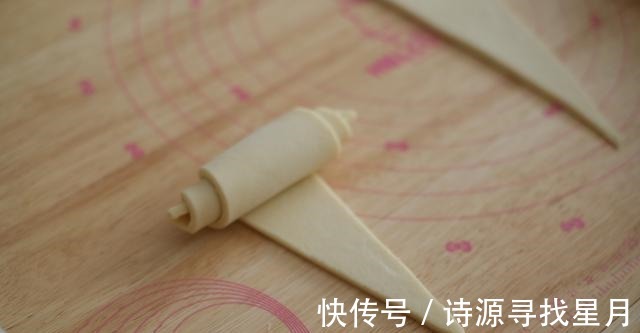 教程|可颂牛角面包,手工开酥教程!