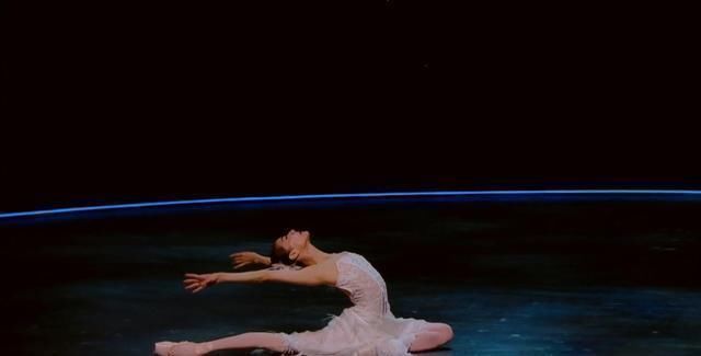 舞蹈風(fēng)暴12強(qiáng)誕生，奪冠熱門(mén)被淘汰，節(jié)目?jī)H剩兩組街舞舞者