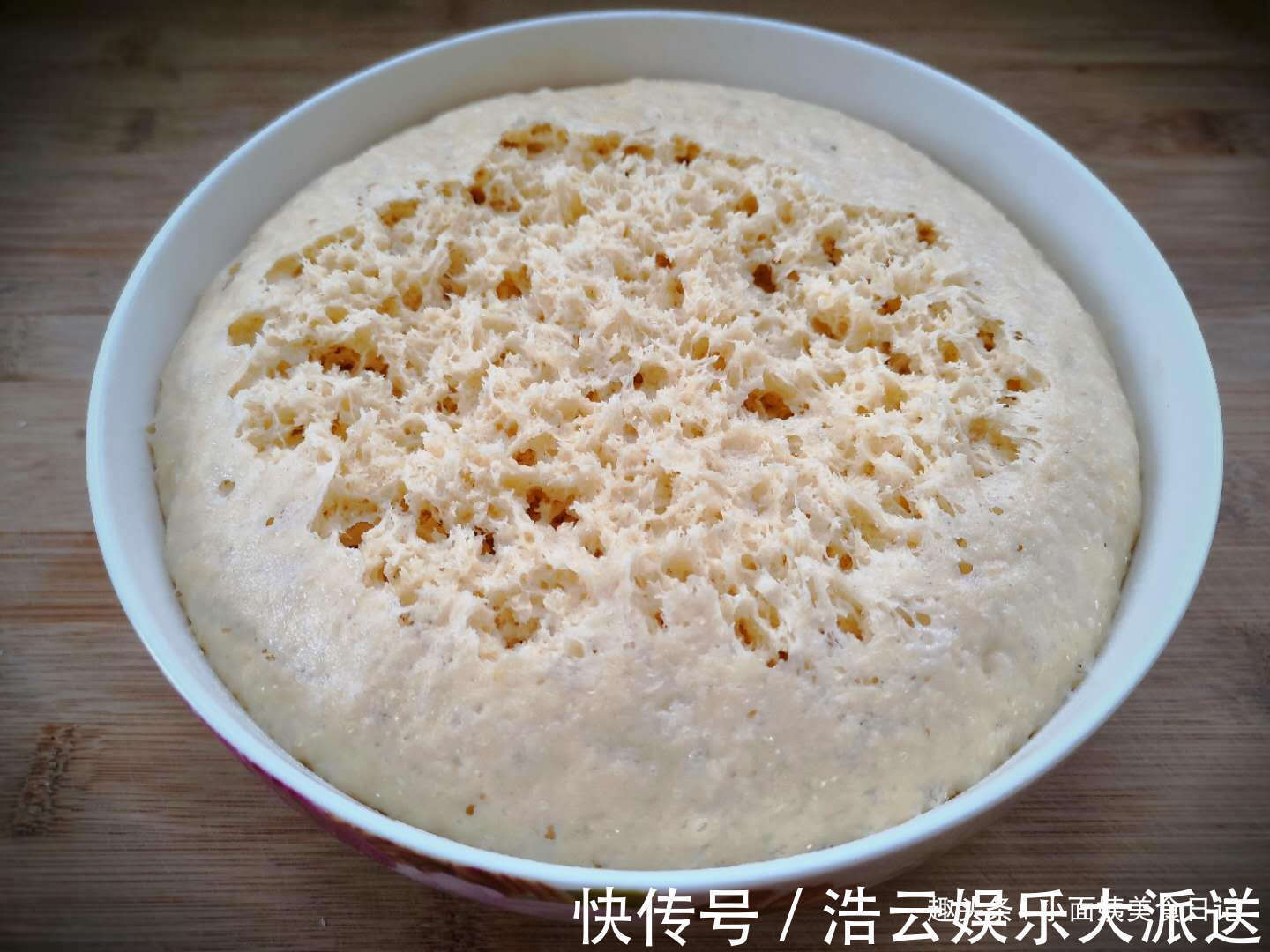 小苏打|炸油条用泡打粉、小苏打全错,油条店老板教你正确做法,金黄酥脆