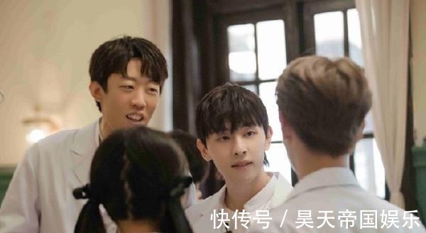 蜜桃团|作为一档网络综艺，它凭什么一直那么火连续三季位列热榜前三！