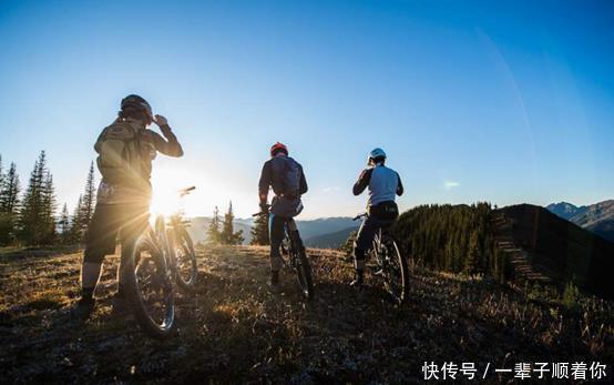 脂肪肝|肝不好，身体有4个信号，这1“酸”若你爱吃，肝会更加鲜活红润