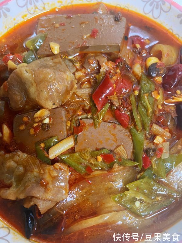 鸭血肥牛宽粉就要这样做，10分钟学会，赶快收藏吧