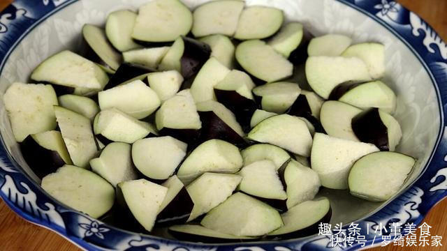 茄子新做法,不油炸不红烧,香甜开胃,每次都不够吃
