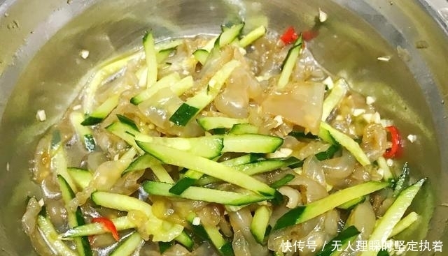 立夏后,這涼拌菜可以多吃,可以解體內(nèi)毒素還清熱,順利度過夏天