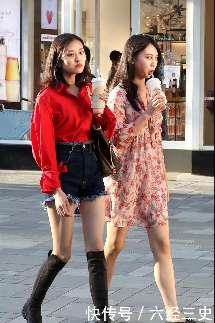妩媚|美女街拍:灵动飘逸又不失妩媚的小姐姐,白皙时尚又撩人!