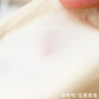 爆浆豆沙饼,咬一口软乎乎的豆沙饼,后悔没有早点制作