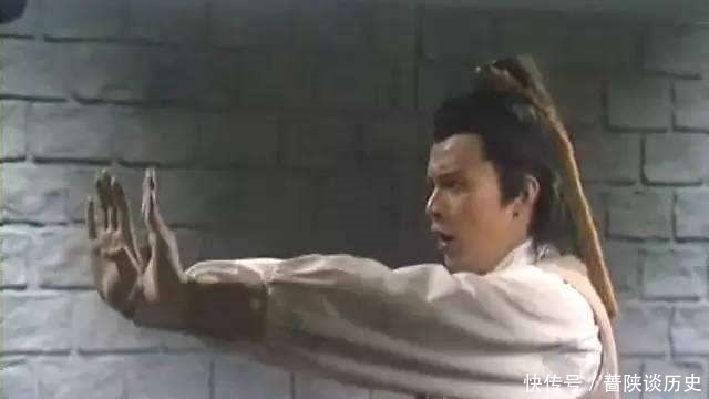 为什么说龙象般若功完败降龙十八掌金轮与郭靖交手,结果会怎样