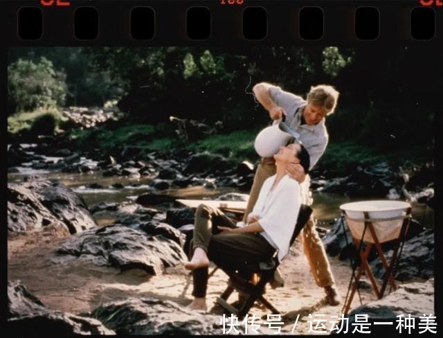 欲望都市2|会穿连衣裙不是真时髦,会穿亚麻裤才是!「海报云旅行」!