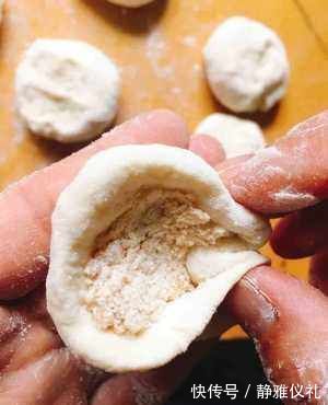 我家面粉不包饺子，不做包子，孩子最爱这样做，一周3次吃不够