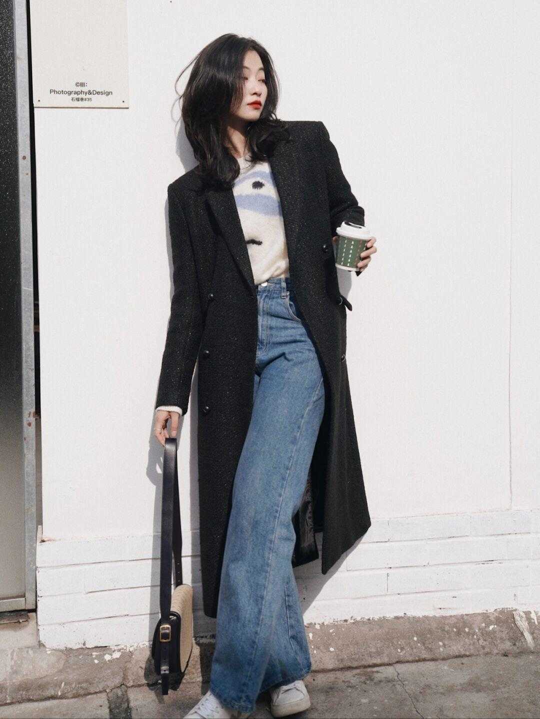 穿搭 简约大气的极简风穿搭,舒适随性又不挑人,每一套都能照穿