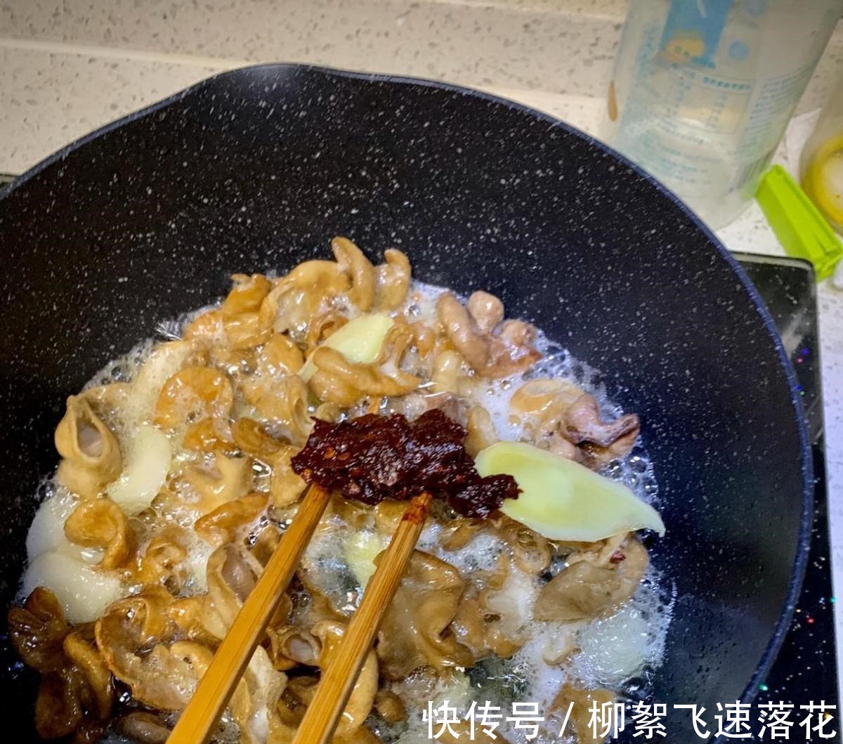 火爆肥肠经典川菜，香辣过瘾，好吃停不下来！