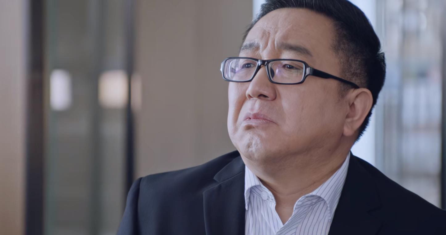 《突围》中的两条“臭虫”陆建设和皮丹，为何一个获赞一个被批？