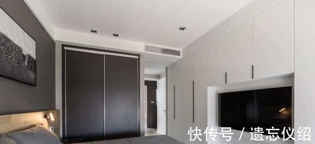 住宅|台式简约的四室住宅,巧用黑白灰三色,让生活节奏慢下来!