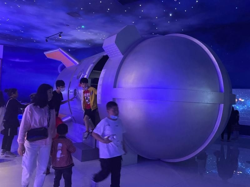 天眼“五一”掀起科普热，探秘“光年之外”的宇宙奥秘