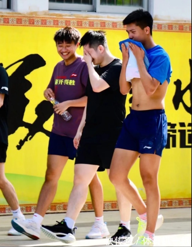 大满贯赛|大冷门!刘诗雯被弃用,只报名打大满贯赛女单,不打混双比赛!
