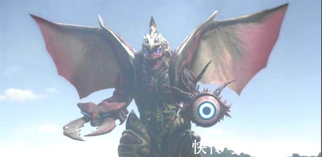 五帝王|奥特曼自制版机甲五帝王,眼Q成装甲盾牌,8翼翅膀诠释霸气