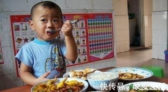 散散步|6岁男童不爱吃零食,积食半年未好转,医生:1件事没做对,无知