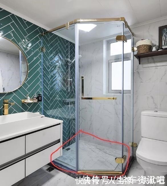 拉槽|卫生间淋浴房不流行贴砖了,学他家做一个拉槽,排水速度快10倍!