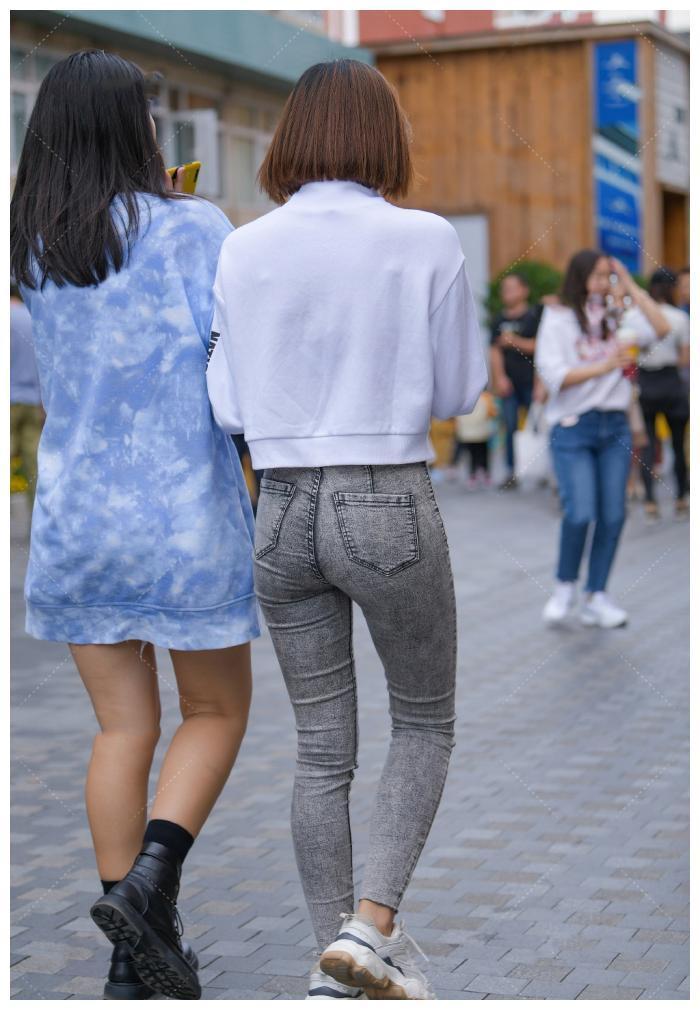 运动|偏爱休闲运动风, 牛仔裤和卫衣的搭配组合, 大方舒适值得一试