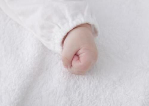 体重|10斤2两8,新生儿体重刷新纪录,护士:2021年第一重宝