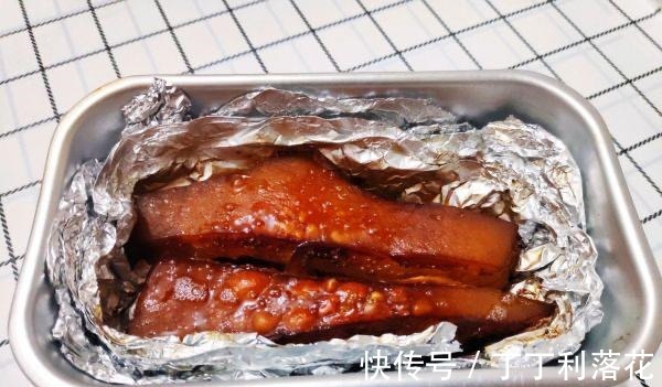 步骤|看着流口水的“黄金脆皮五花肉”,教程来啦!香脆可口超好吃!