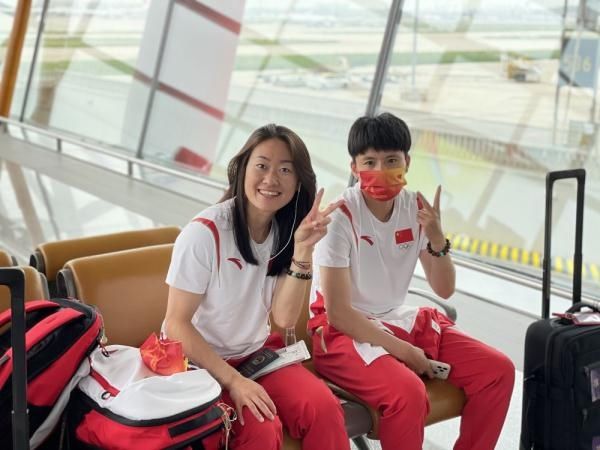 女足|中国女足今日出征东京