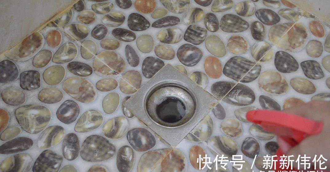 卫生间墙角喷一些它, 角落不脏不臭, 还没有小飞虫, 试过的人都夸好