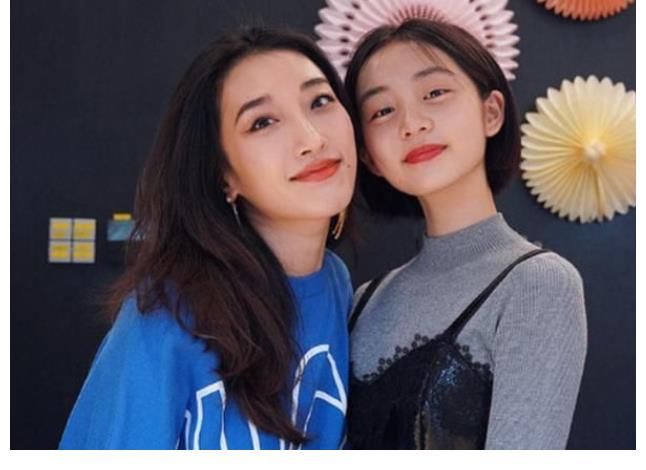 图书馆|黄磊女儿多多被造谣，和男友在图书馆亲热，网友：是偶然更是必然