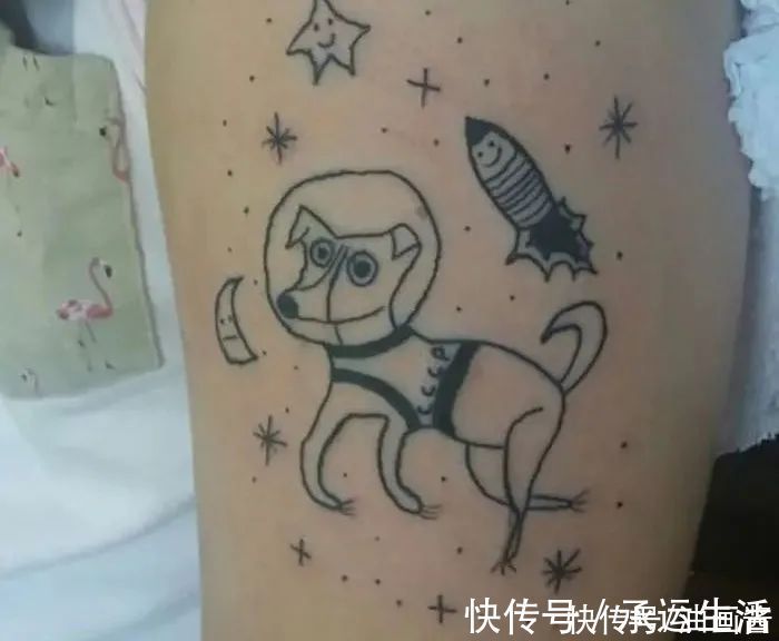 纹身师!不会画画的纹身师,纹出歪扭的小纹身,生涩俏皮让人忍俊不禁