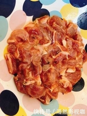 美味|家常牛肉菜谱,蒜苔炒牛肉,简单美味营养,适合夏天