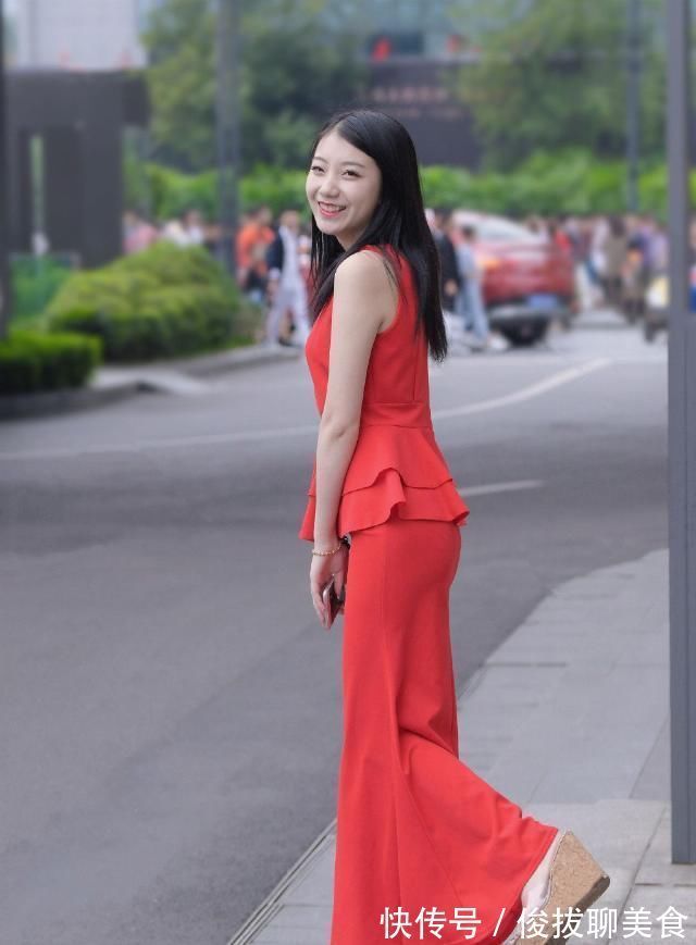 长裙 想要兼顾优雅与舒适，选择时尚长裙准没错