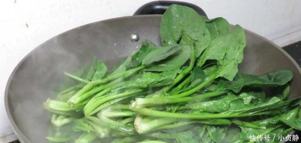 蔬菜|不焯水不能吃的5种蔬菜，以后别再直接下锅了，吃了肠胃不舒服
